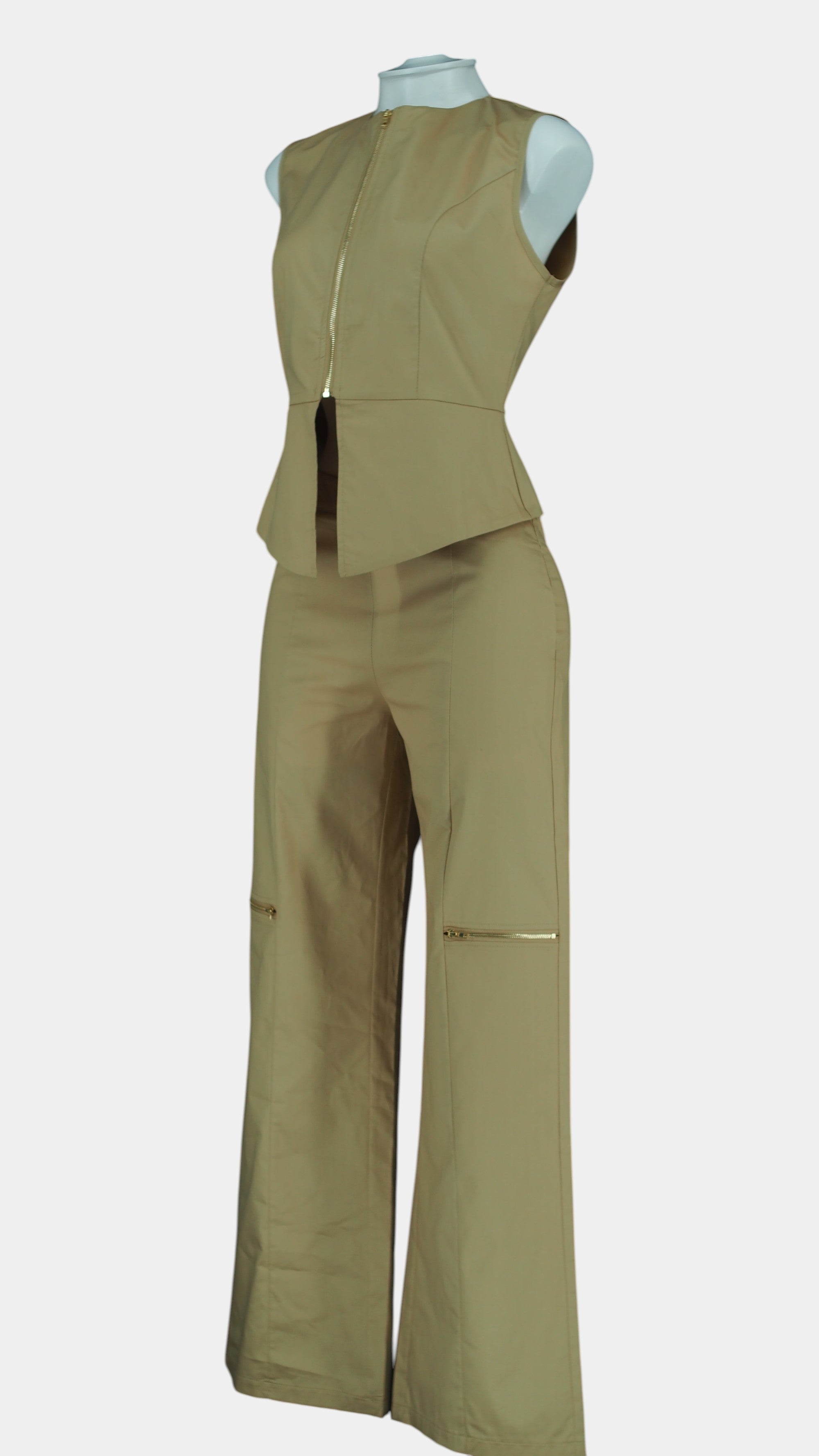 #color_KHAKI